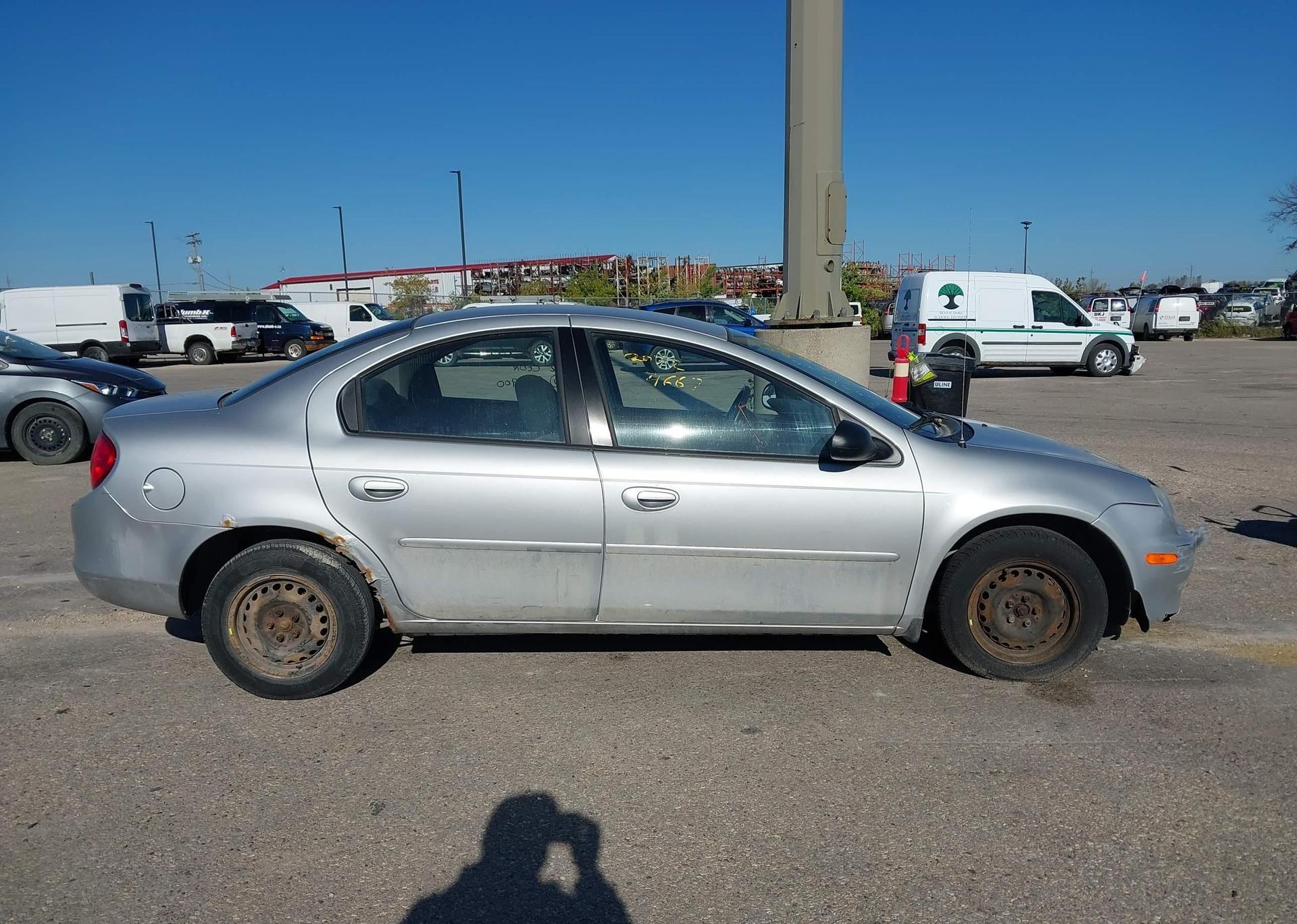 2002 CHRYSLER NEON LE