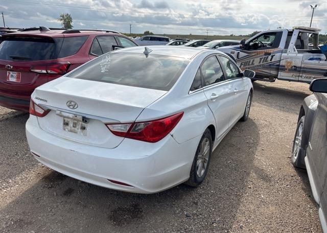 2013 HYUNDAI SONATA GL