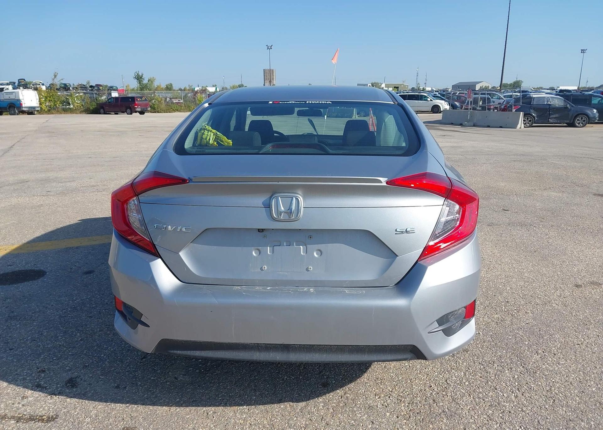 2018 HONDA CIVIC SE