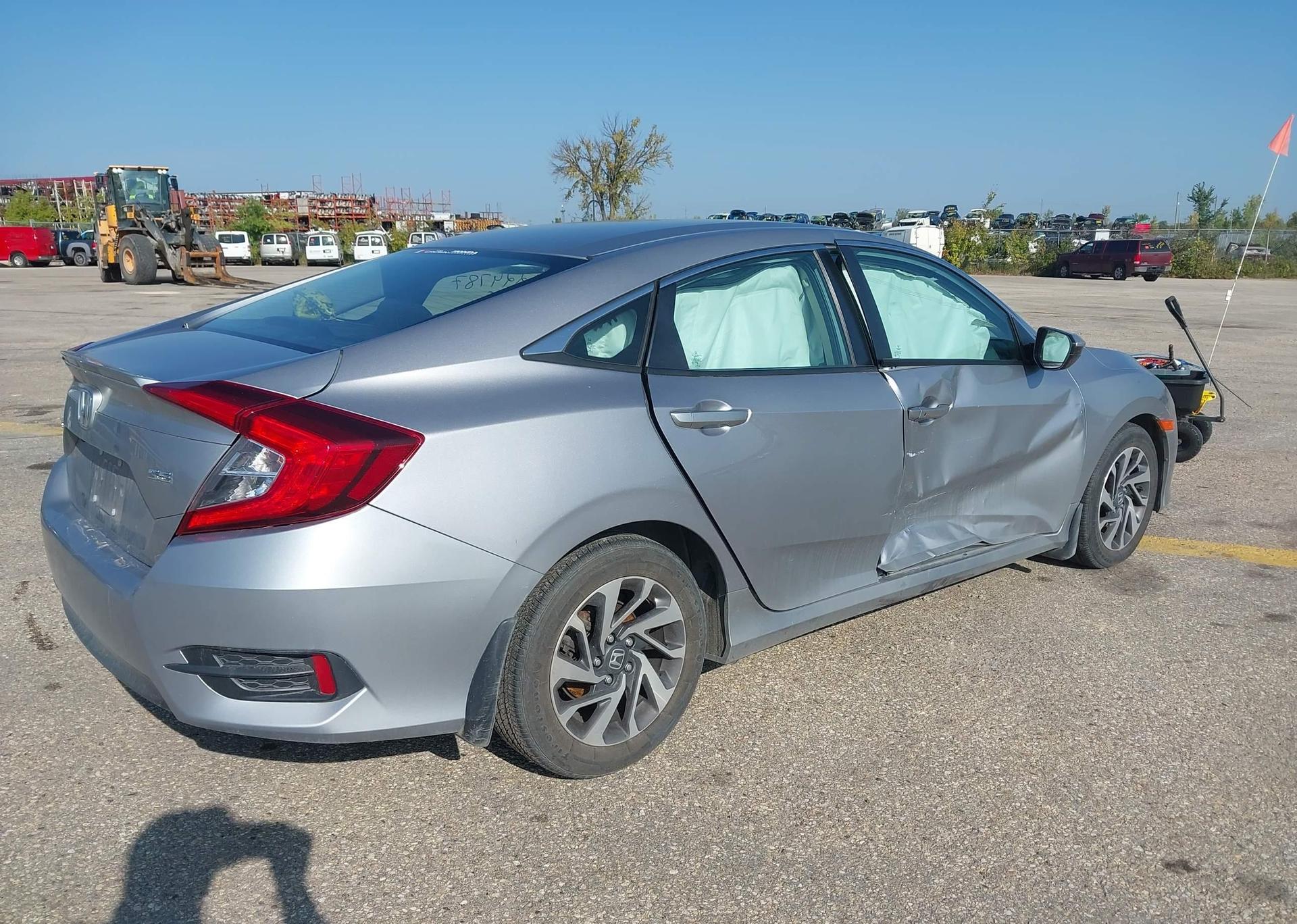 2018 HONDA CIVIC SE