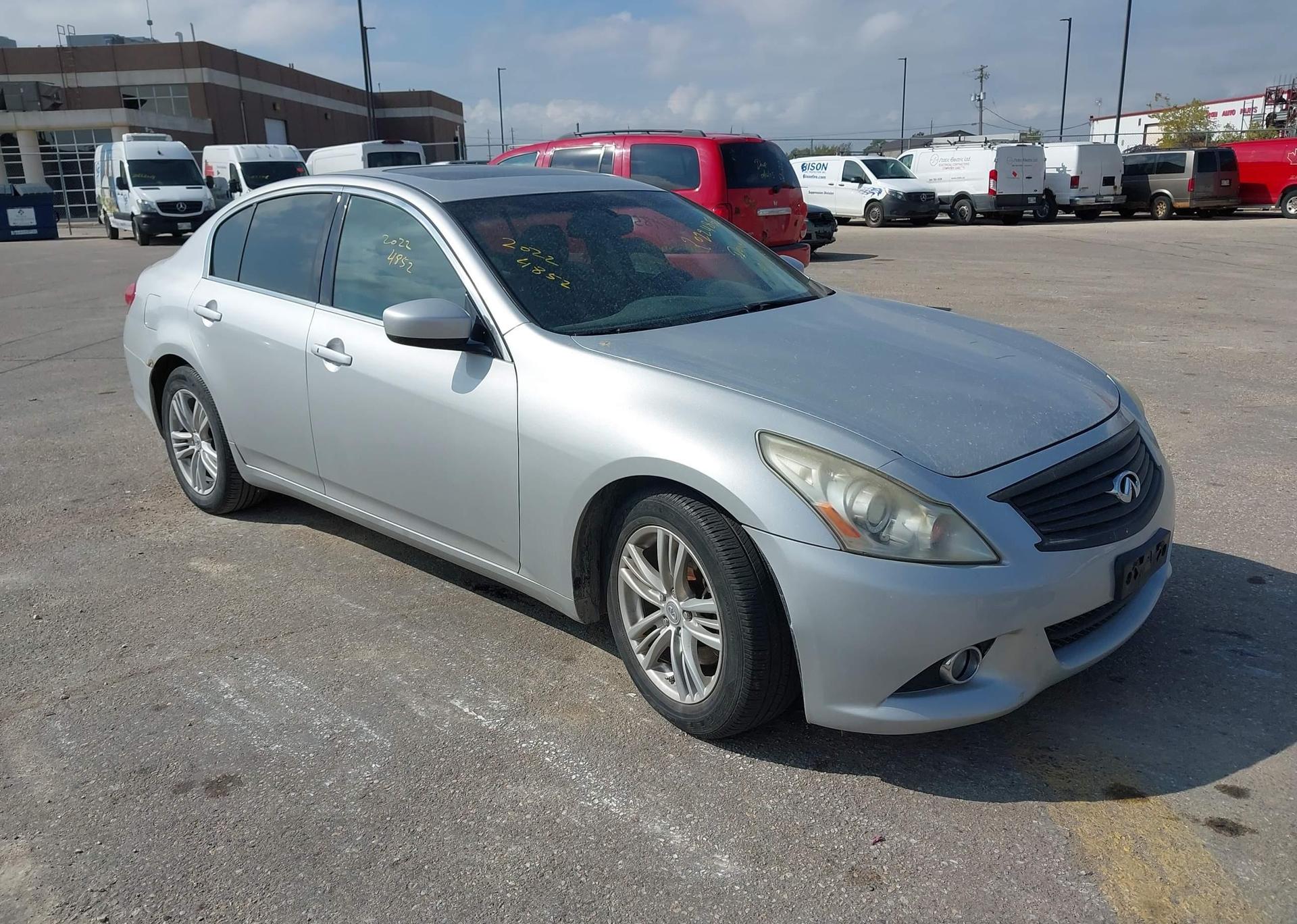2011 INFINITI G37X