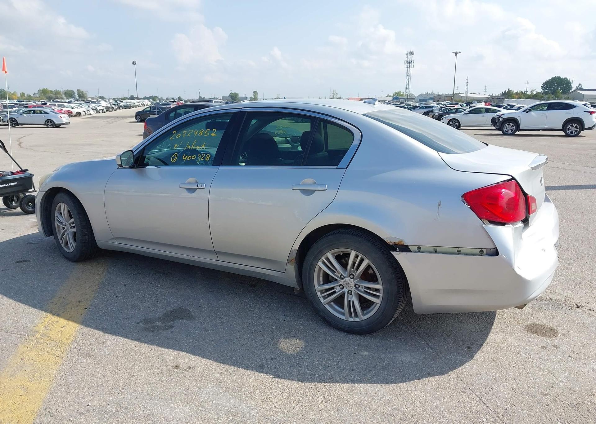 2011 INFINITI G37X