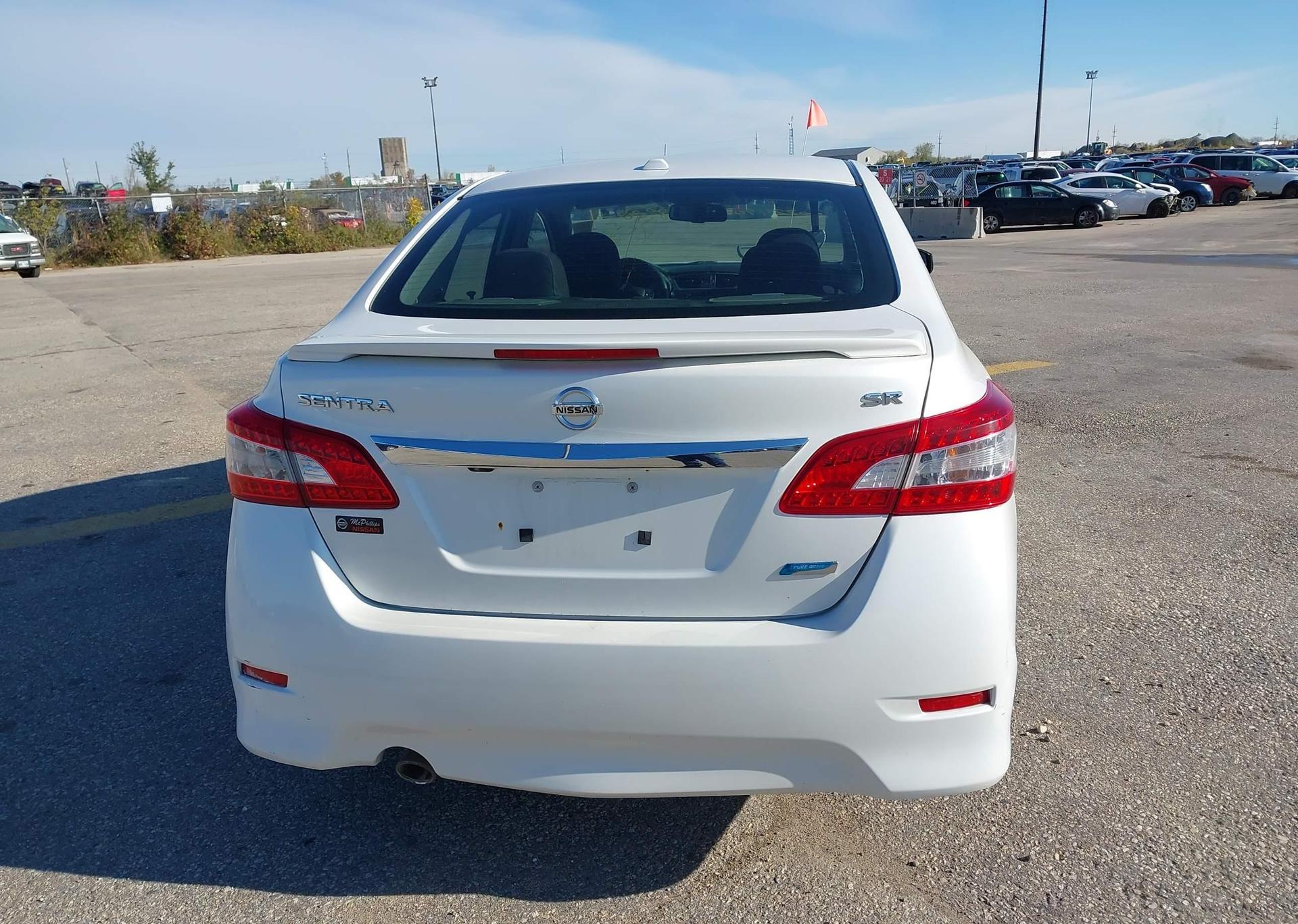 2015 NISSAN SENTRA 1.8 SR