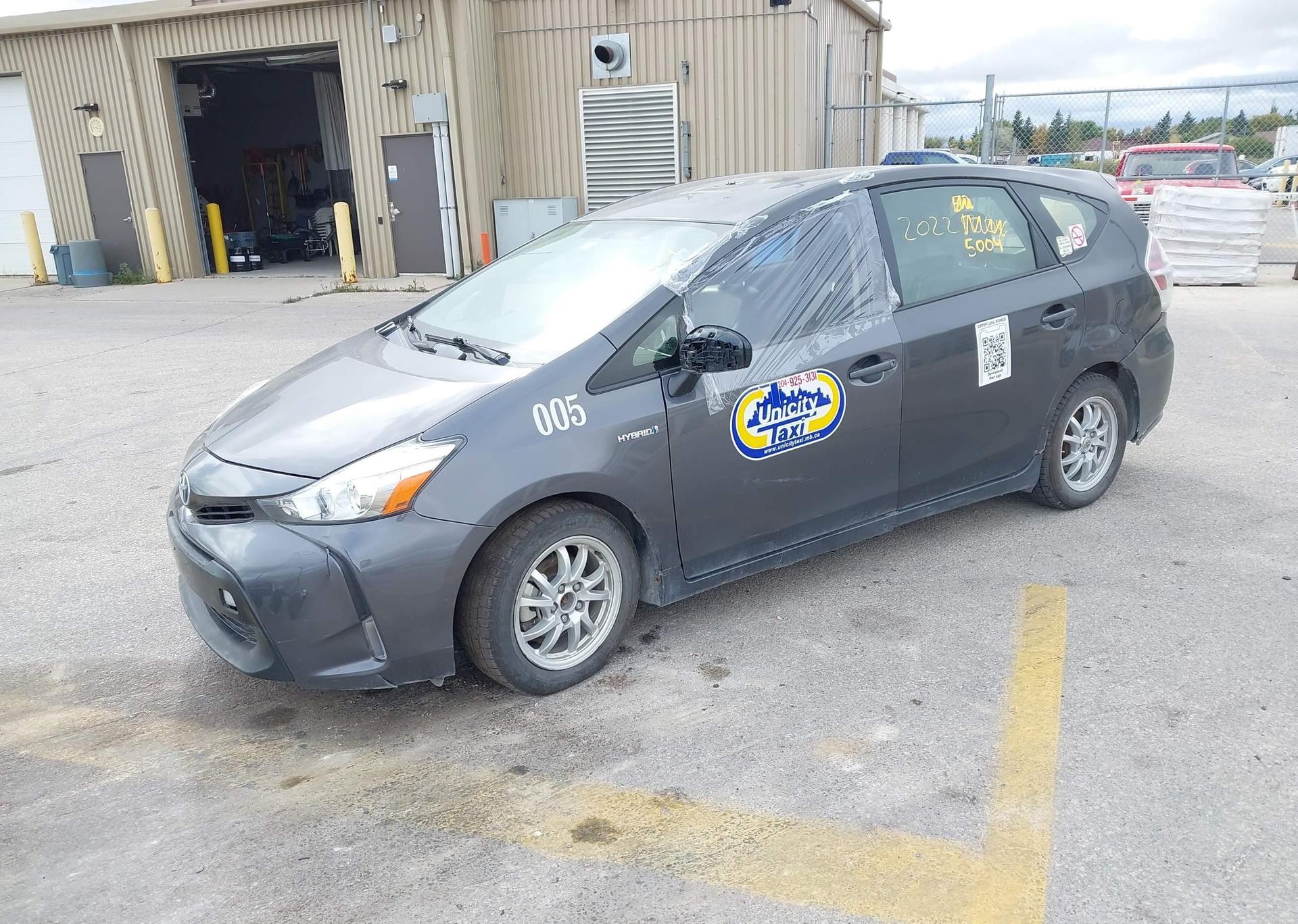 2016 TOYOTA PRIUS V