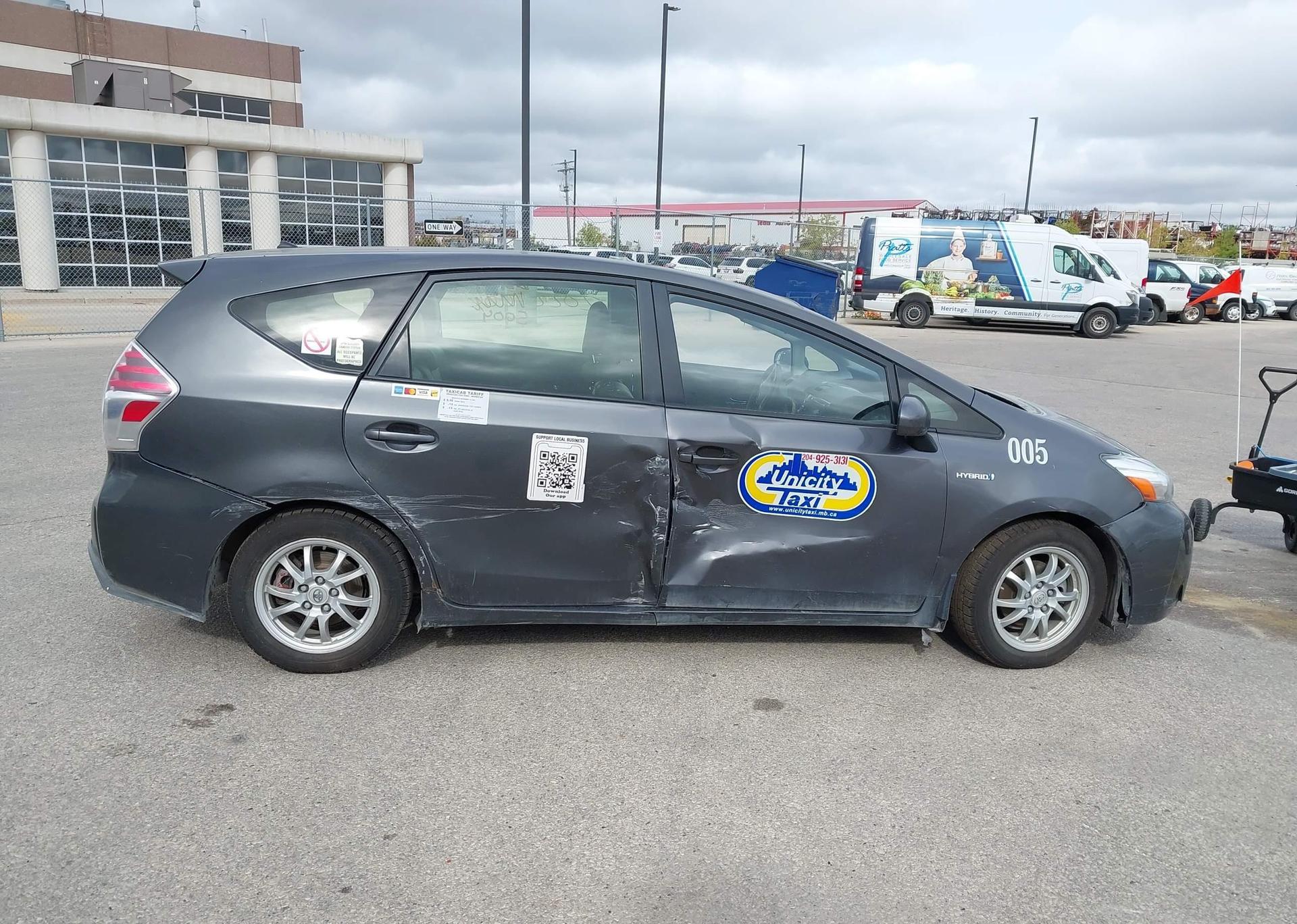 2016 TOYOTA PRIUS V