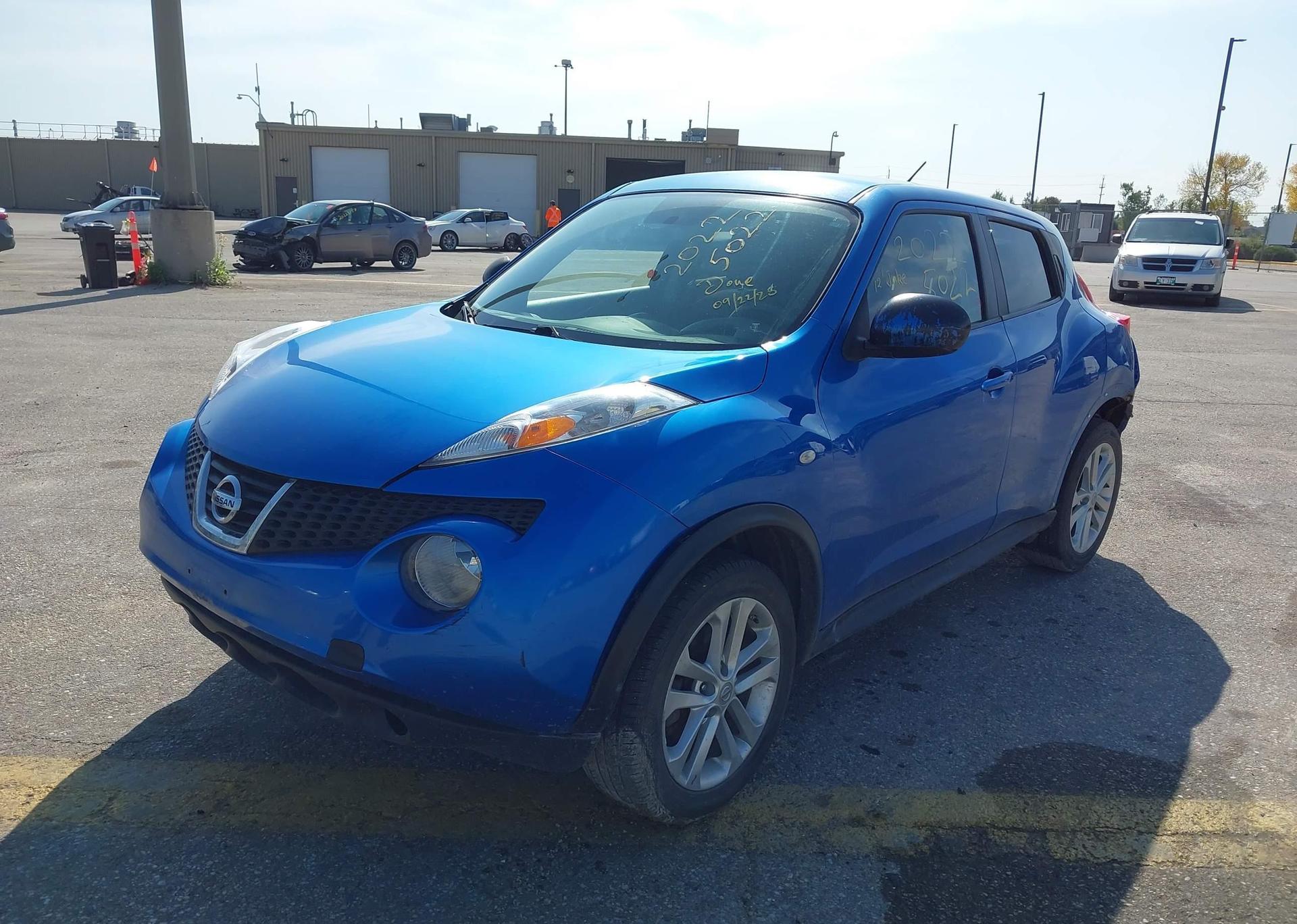 2012 NISSAN JUKE SV