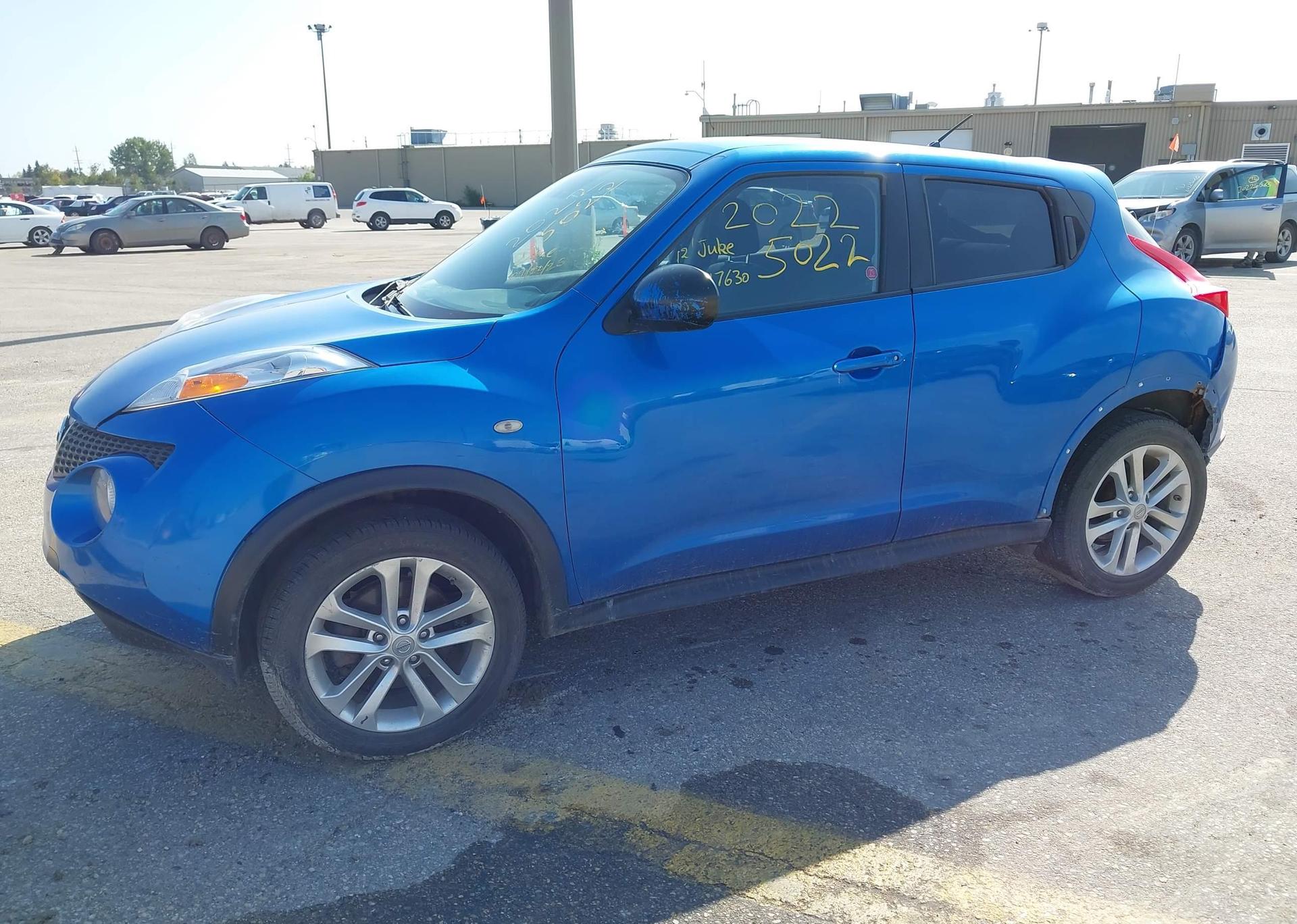 2012 NISSAN JUKE SV