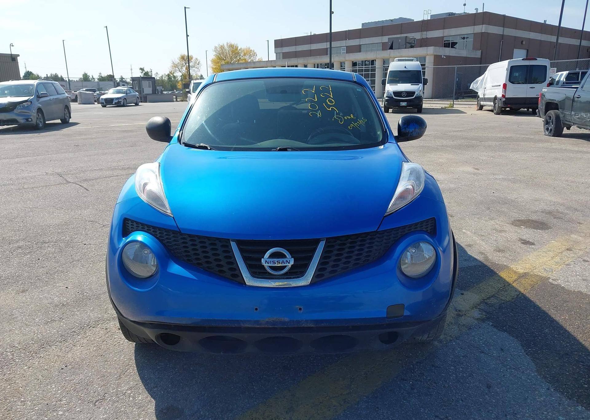 2012 NISSAN JUKE SV