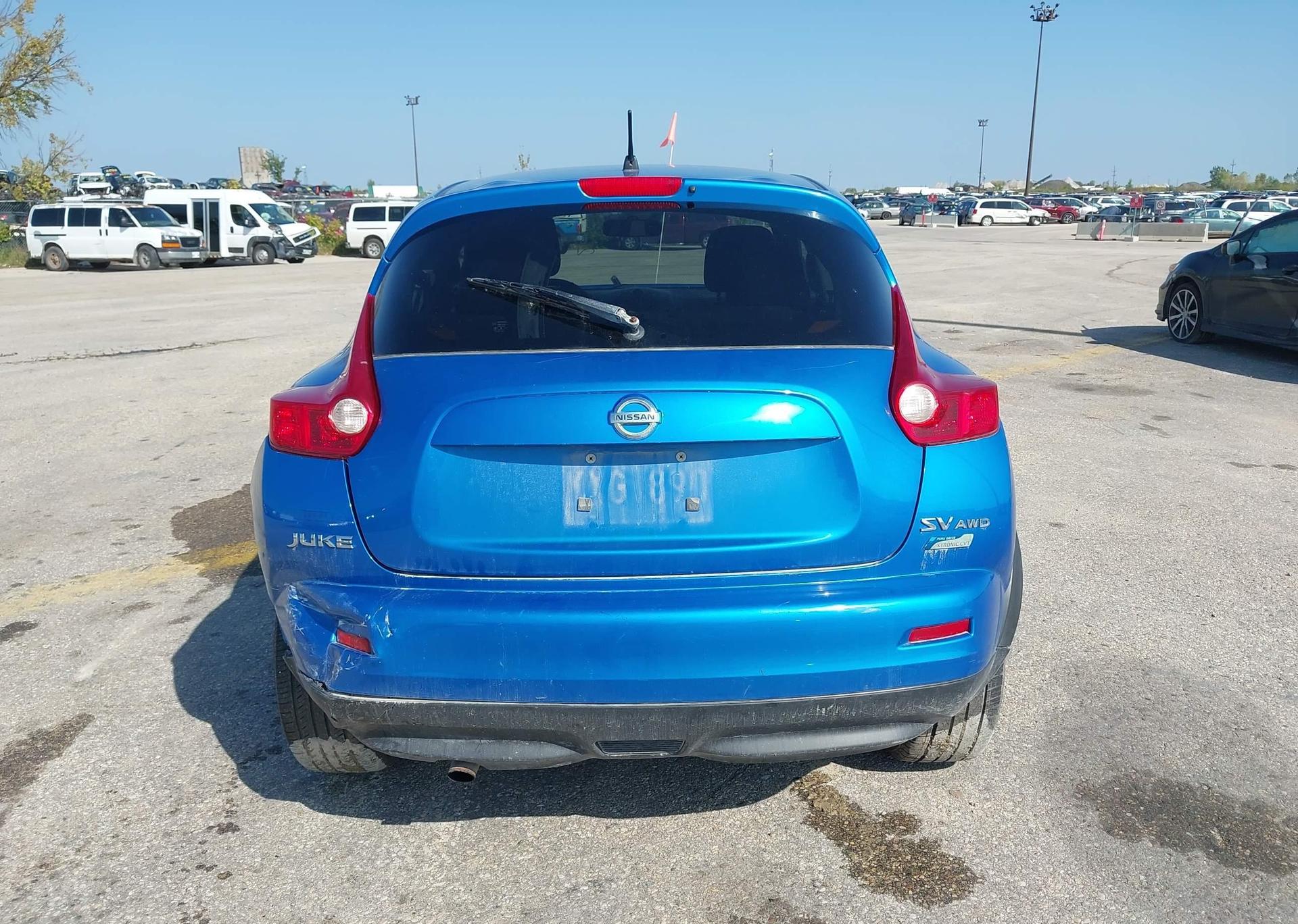 2012 NISSAN JUKE SV