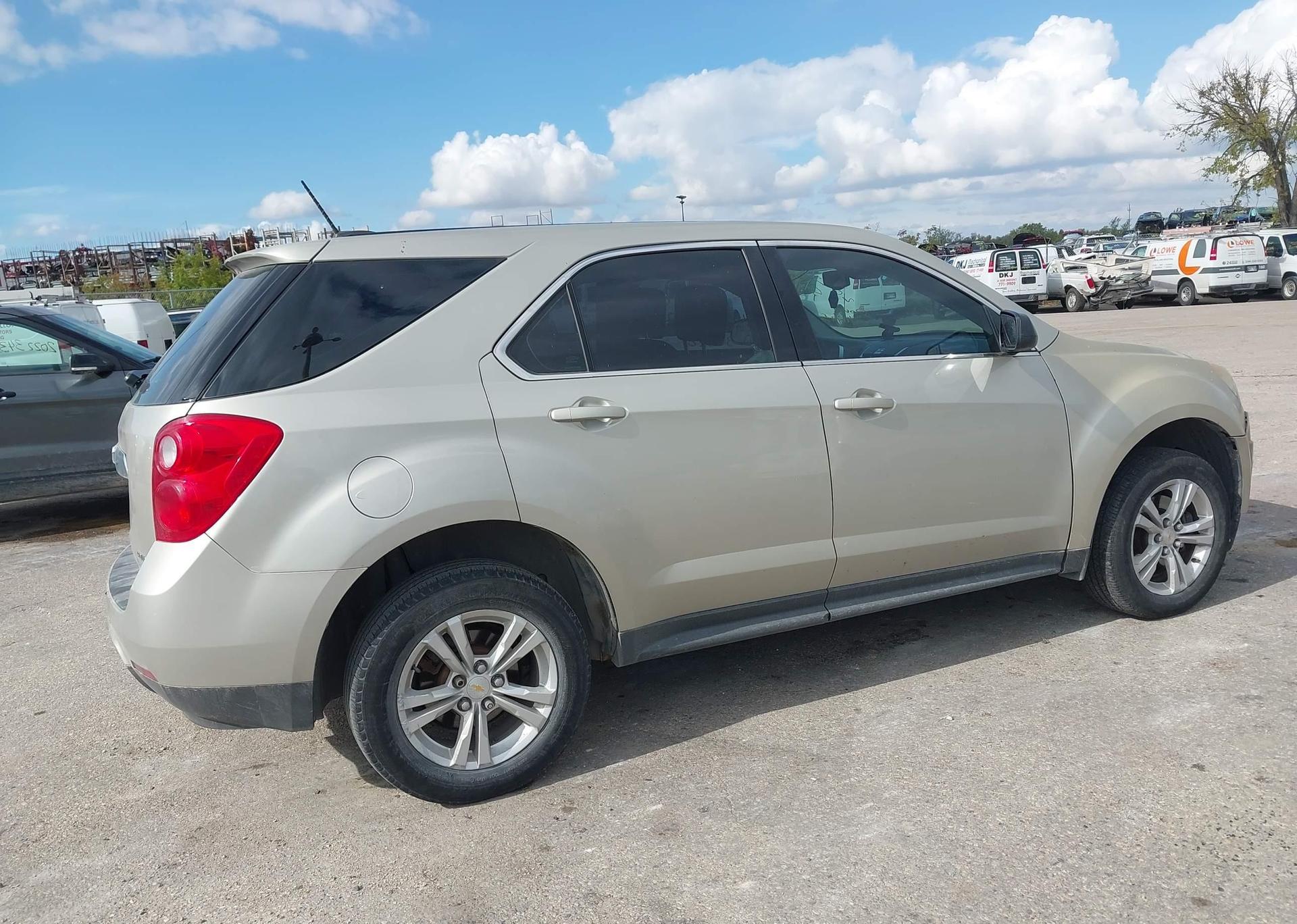 2015 CHEVROLET EQUINOX LS
