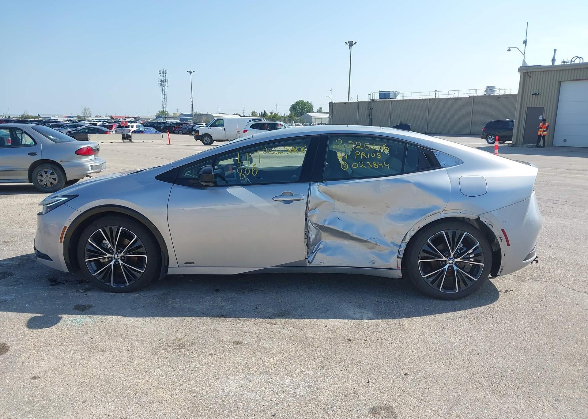 2024 TOYOTA PRIUS LIMITED