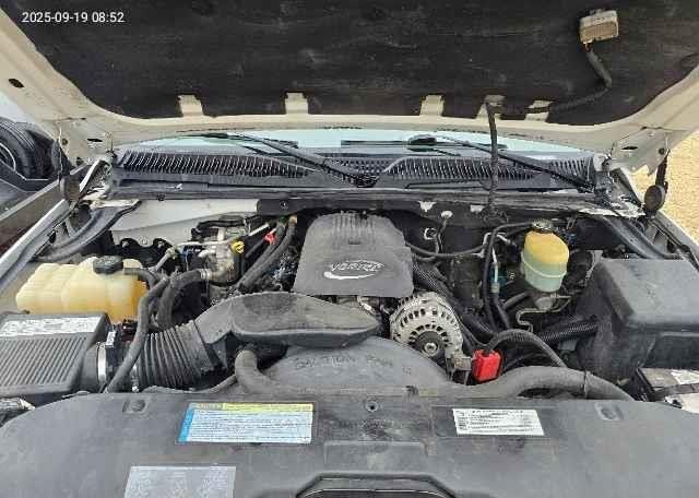 2000 CHEVROLET SUBURBAN 2500 LS