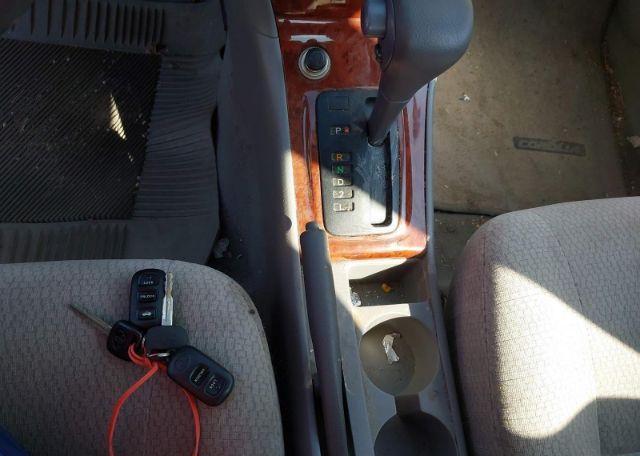 2003 TOYOTA COROLLA LE