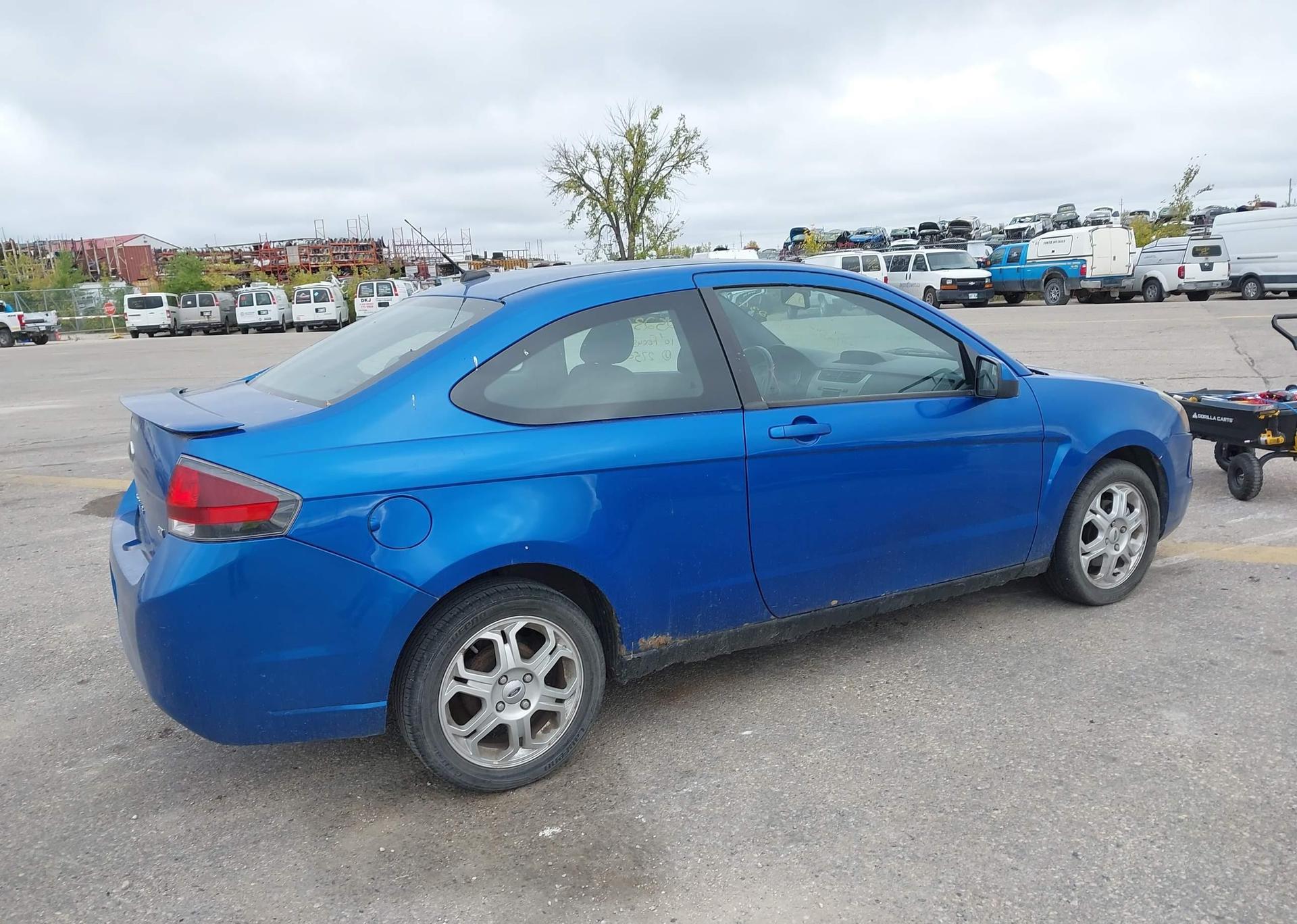2010 FORD FOCUS SE