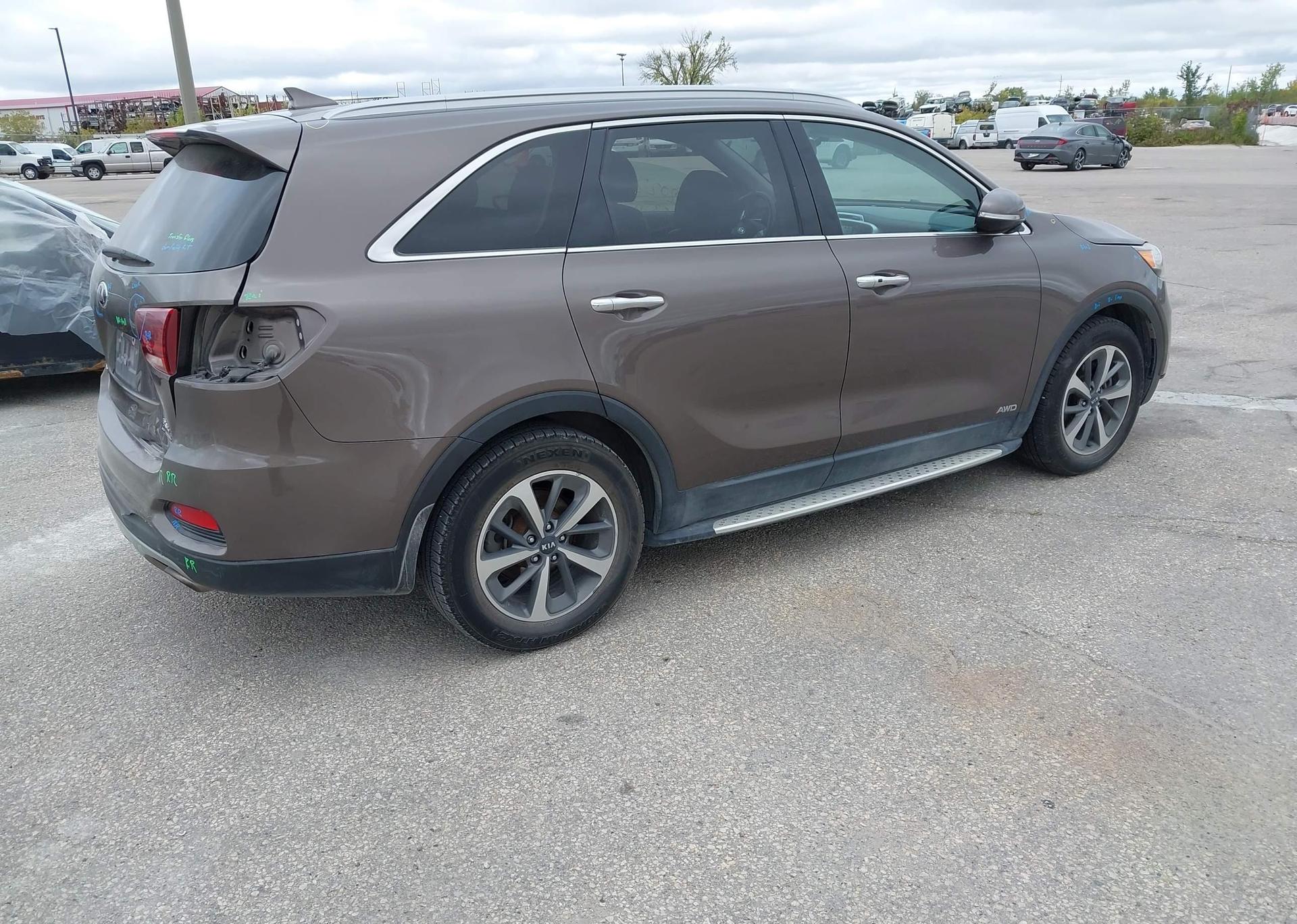 2019 KIA SORENTO EX V6