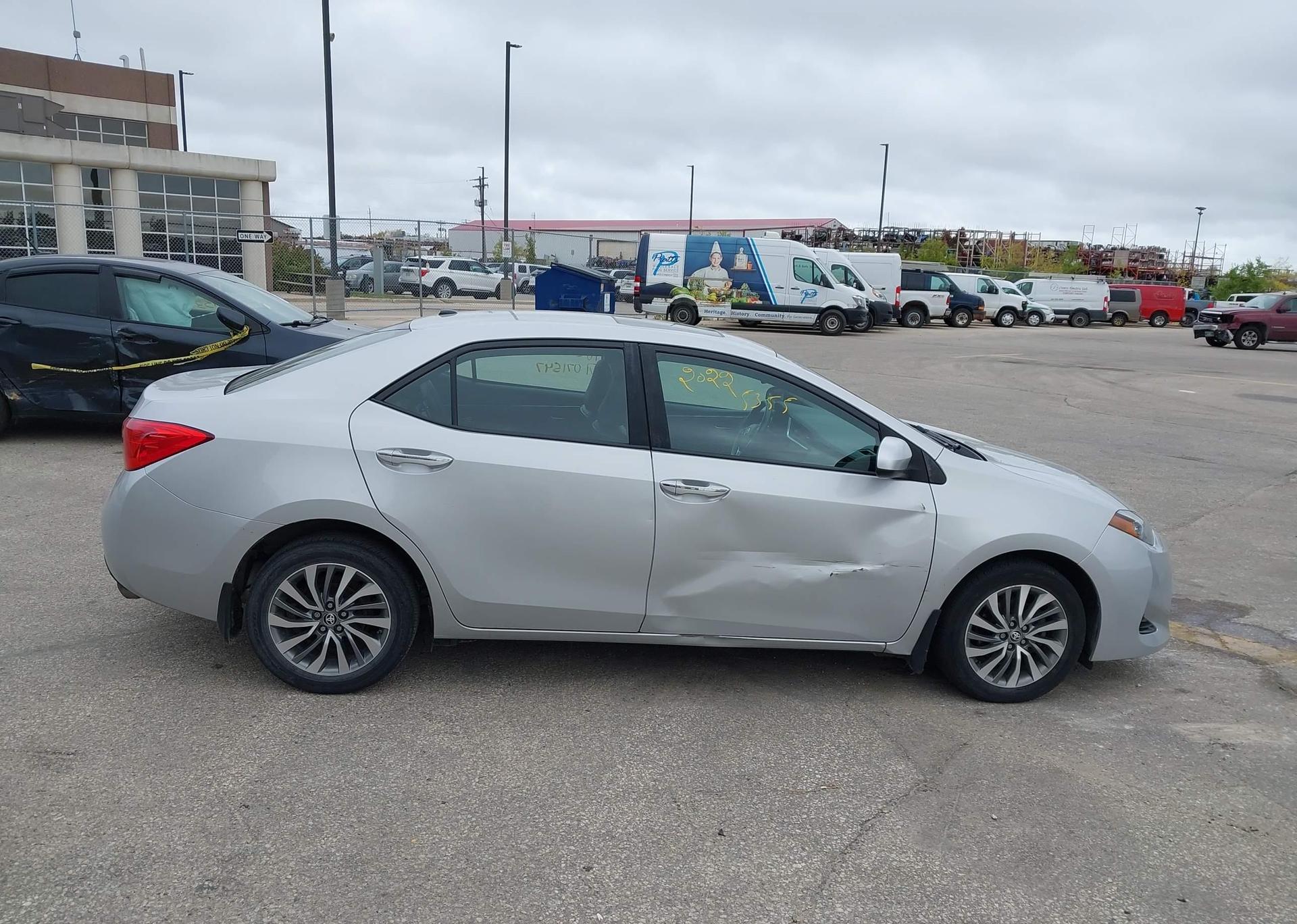 2018 TOYOTA COROLLA LE
