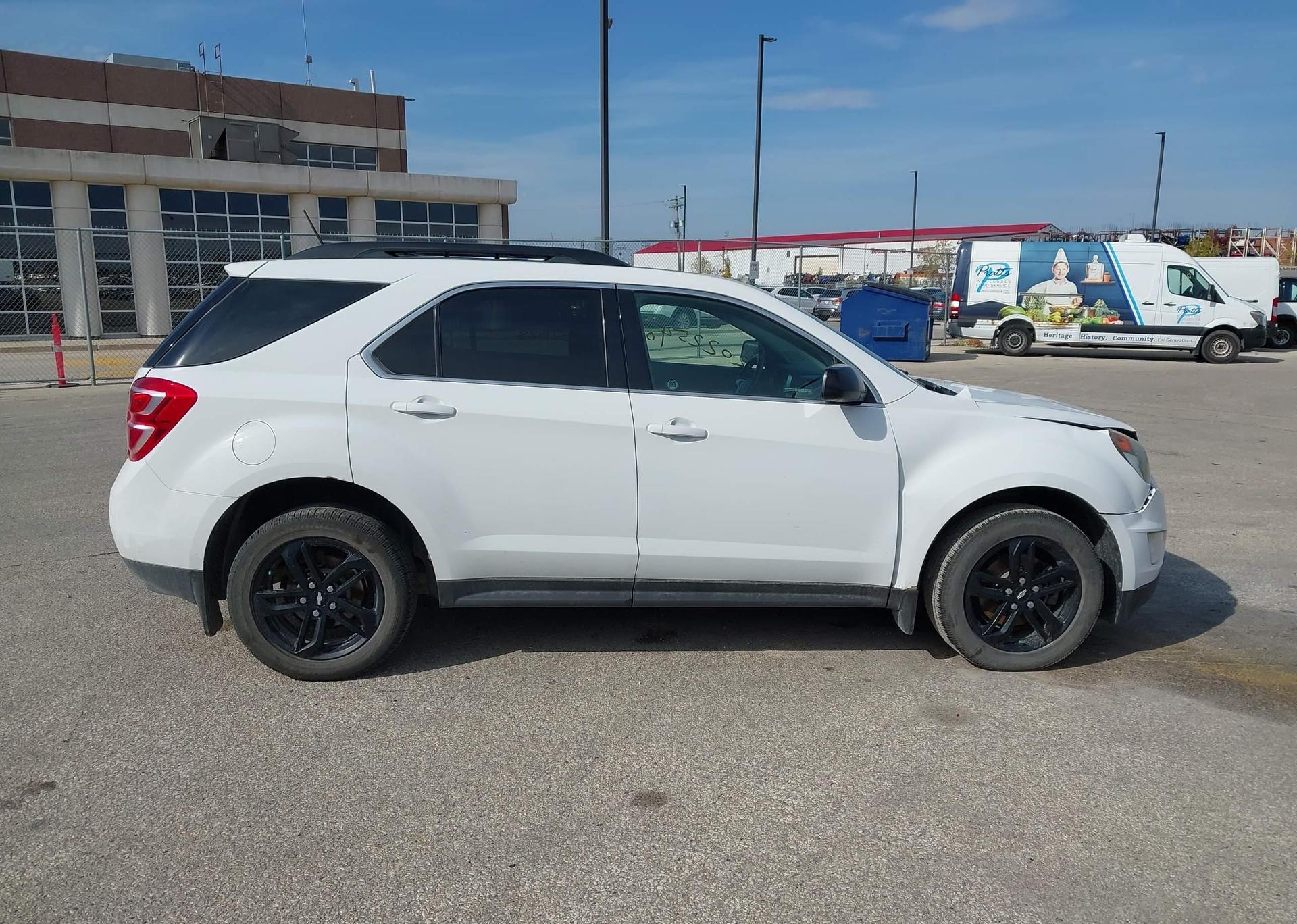 2017 CHEVROLET EQUINOX LS