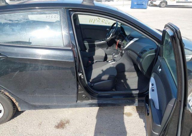 2012 HYUNDAI ACCENT GL