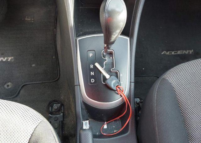 2012 HYUNDAI ACCENT GL