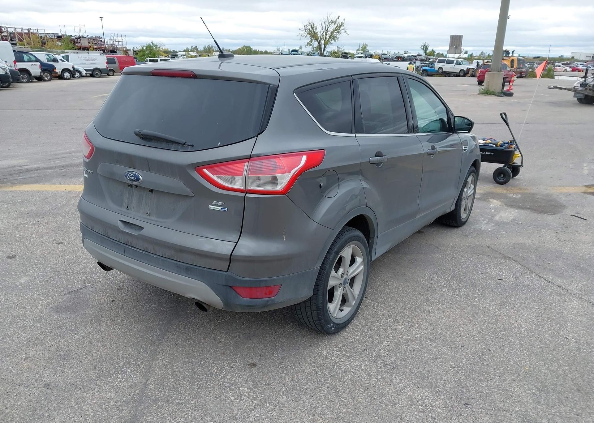 2014 FORD ESCAPE SE