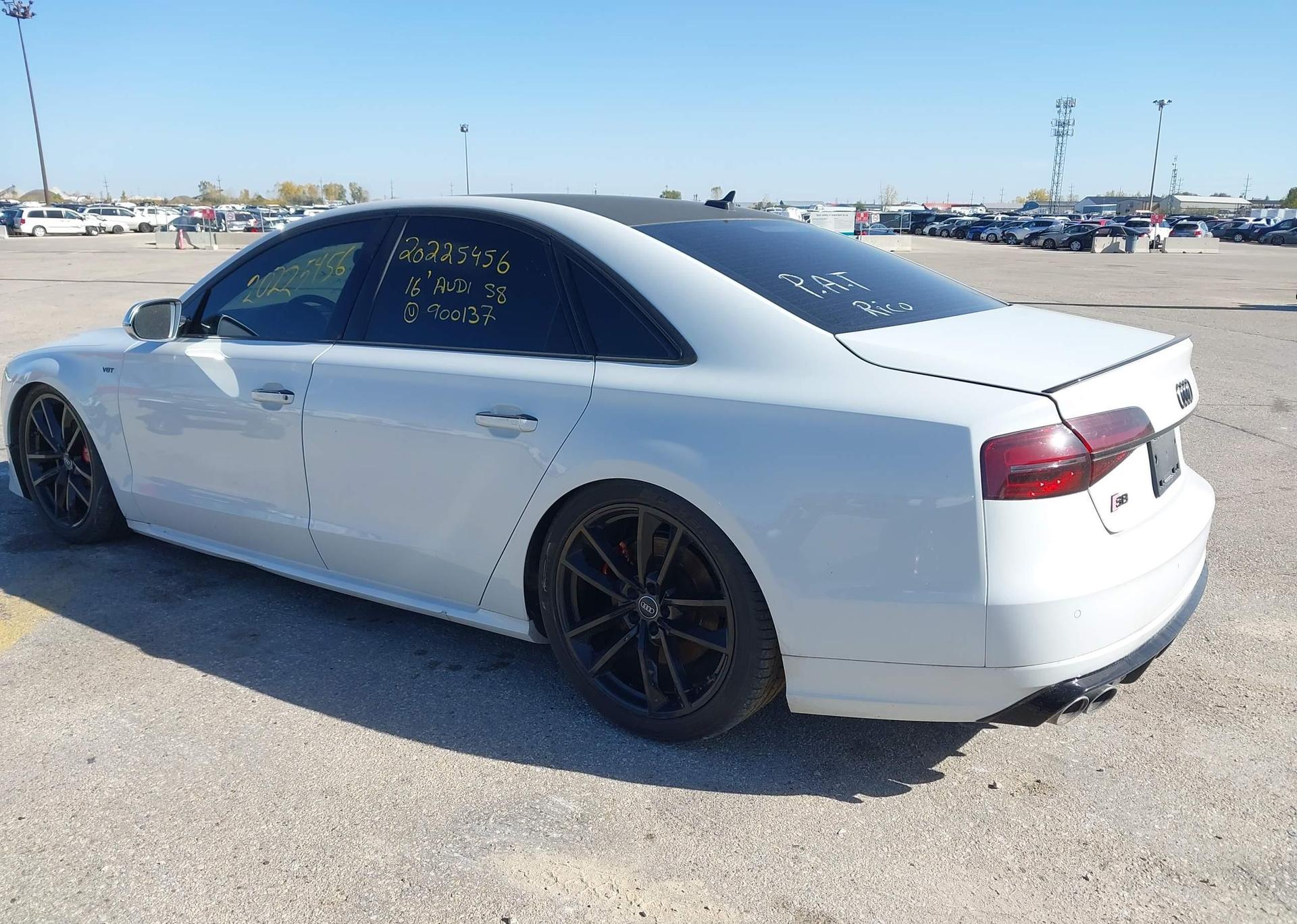 2016 AUDI S8 4.0T PLUS