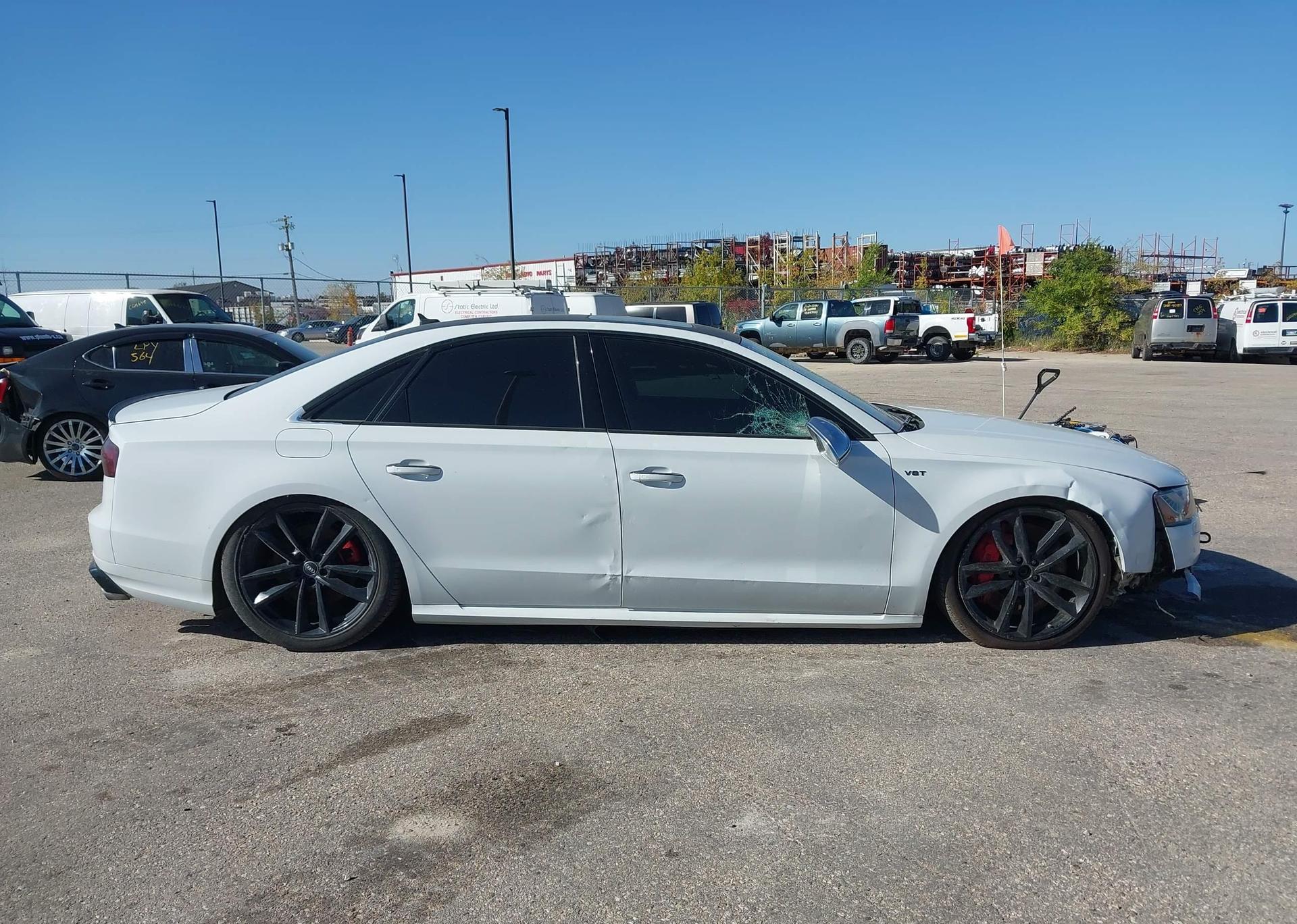 2016 AUDI S8 4.0T PLUS