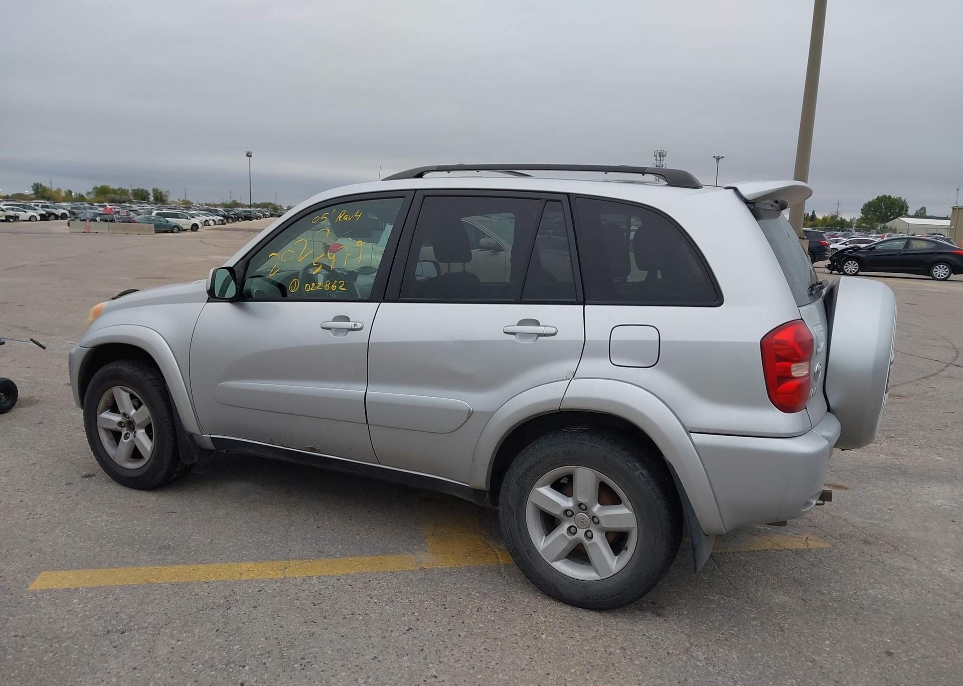 2005 TOYOTA RAV4