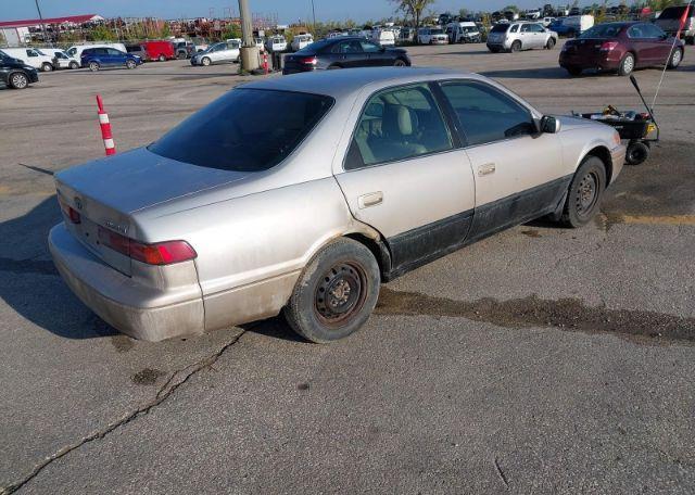 1997 TOYOTA CAMRY LE