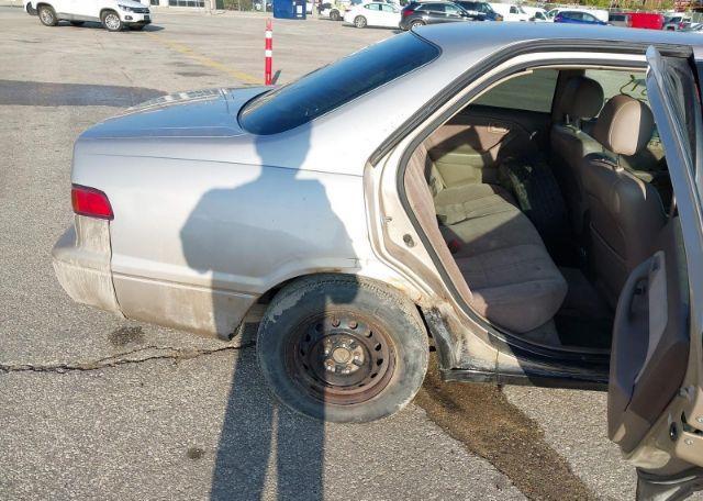 1997 TOYOTA CAMRY LE