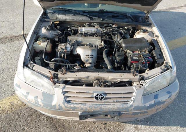 1997 TOYOTA CAMRY LE