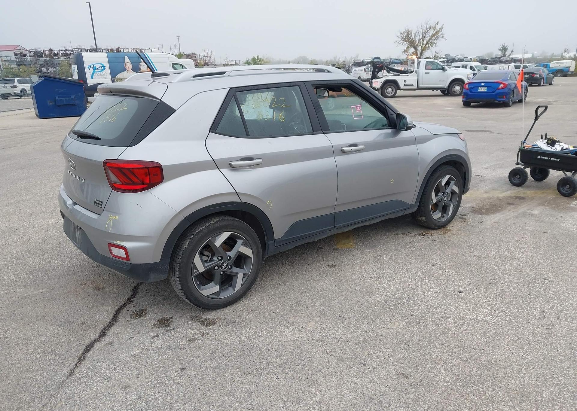 2024 HYUNDAI VENUE PREFERRED