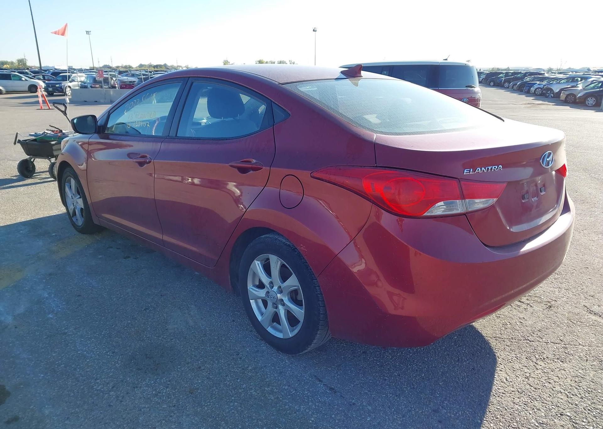 2013 HYUNDAI ELANTRA GLS