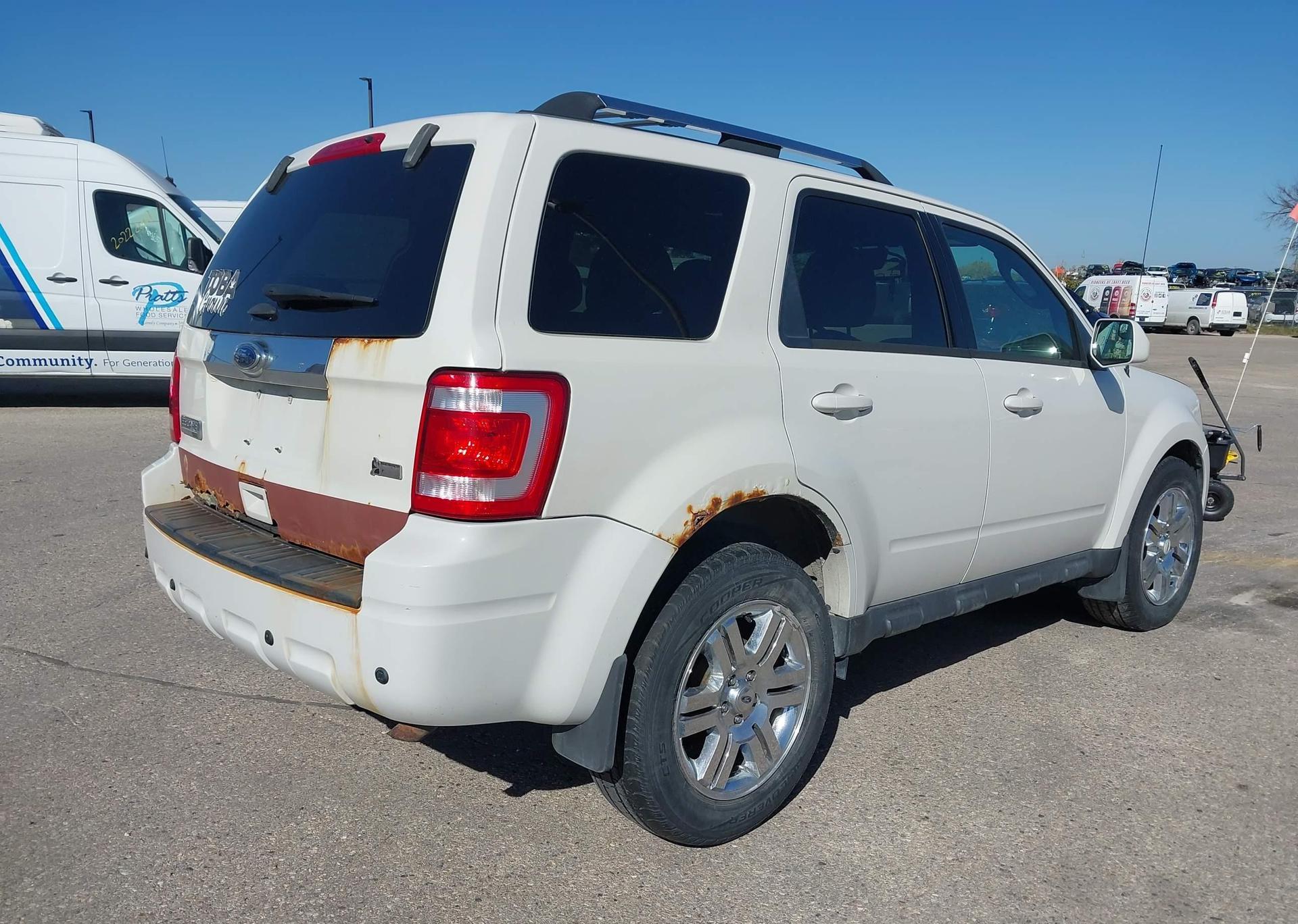 2011 FORD ESCAPE LIMITED V6
