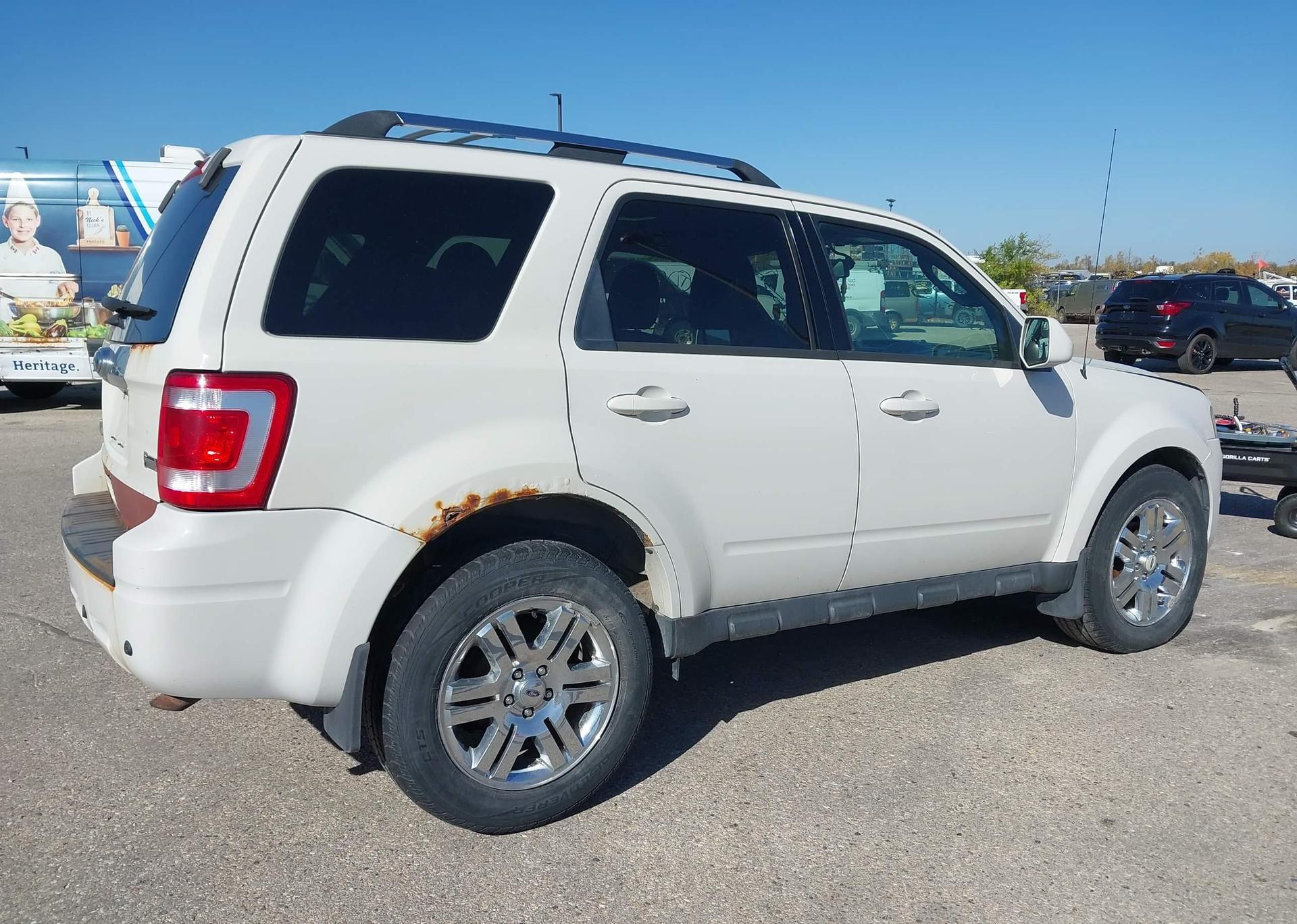 2011 FORD ESCAPE LIMITED V6