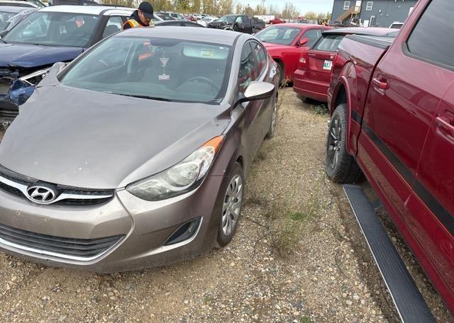 2013 HYUNDAI ELANTRA GL