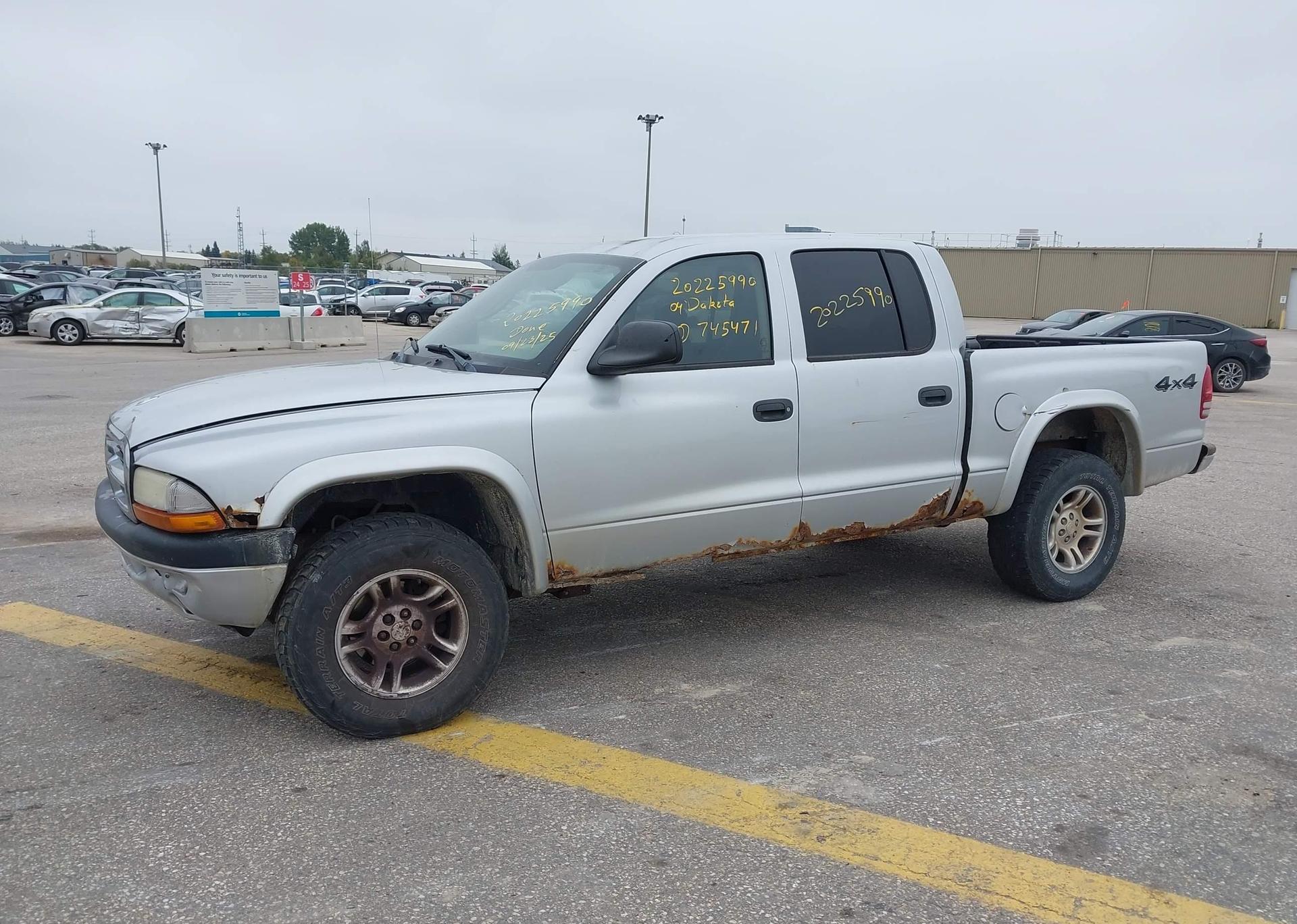 2004 DODGE DAKOTA SPORT V8 QUAD CAB
