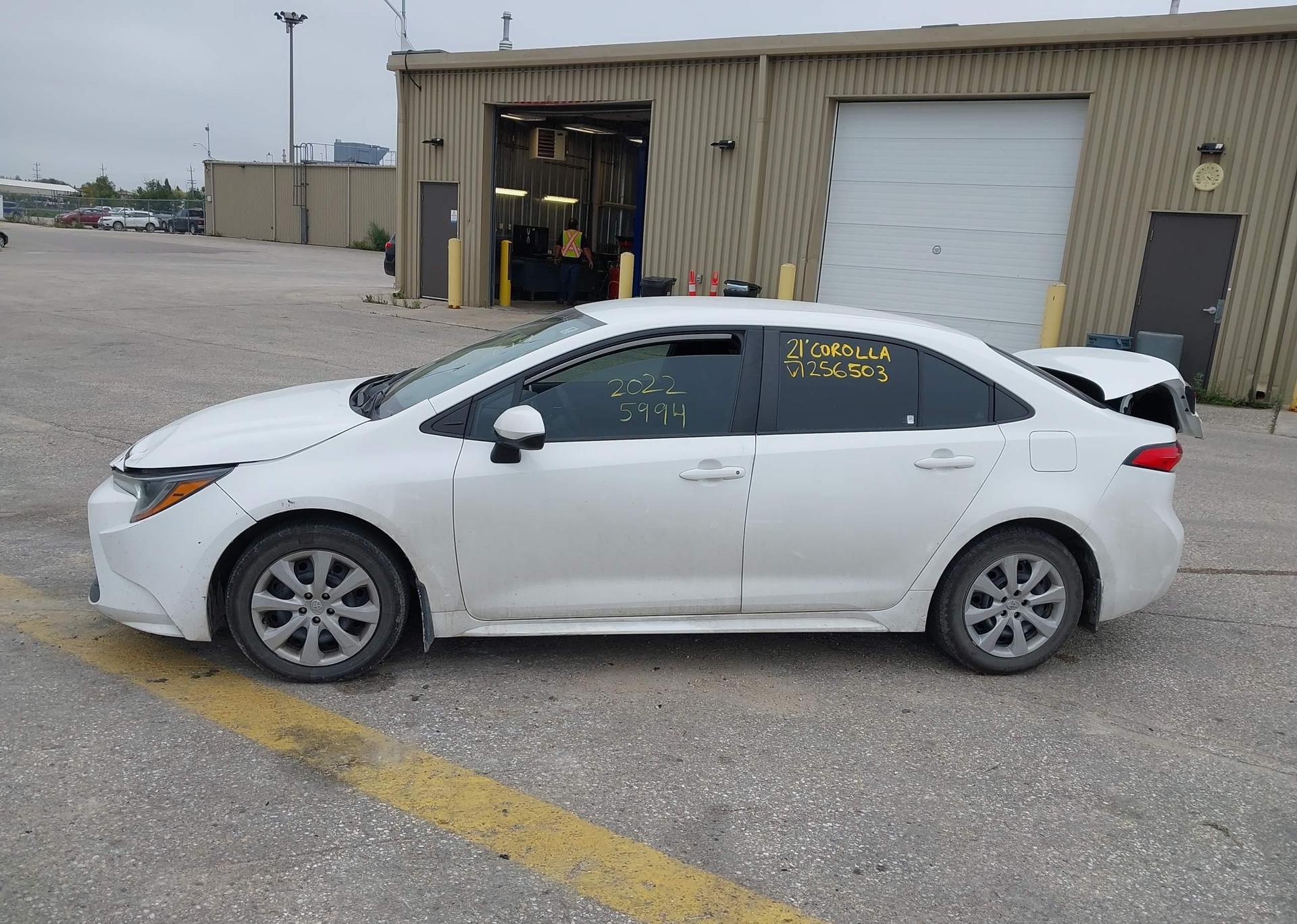 2021 TOYOTA COROLLA LE