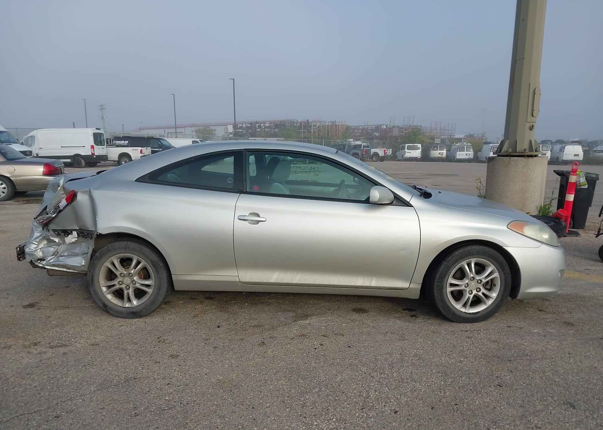 2006 TOYOTA CAMRY SOLARA SE