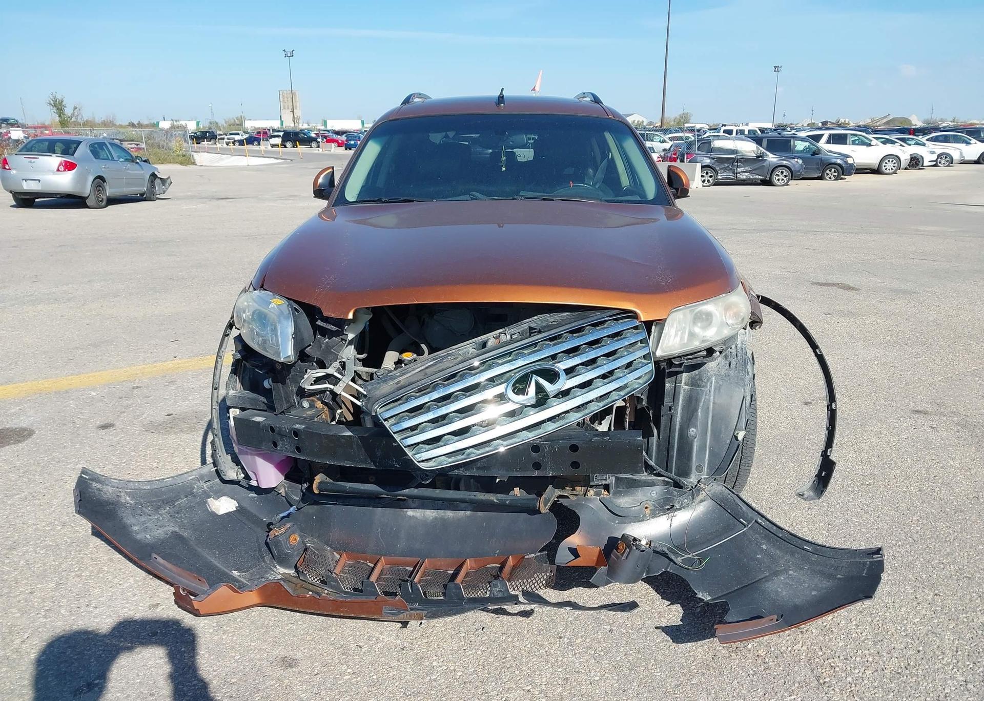 2005 INFINITI FX35
