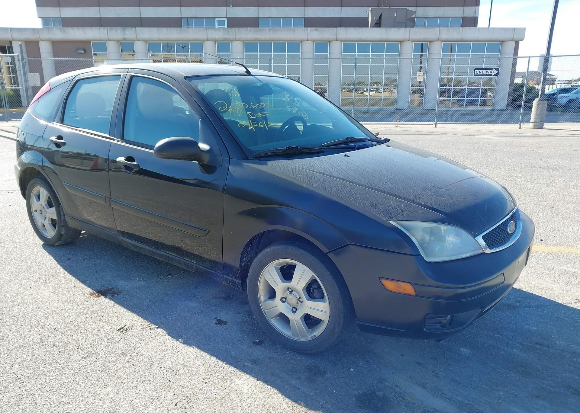 2005 FORD FOCUS ZX5
