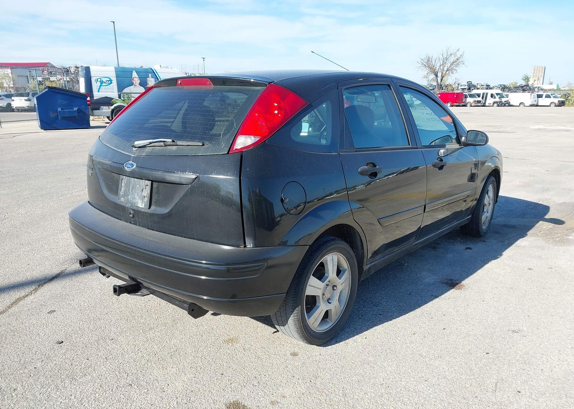 2005 FORD FOCUS ZX5