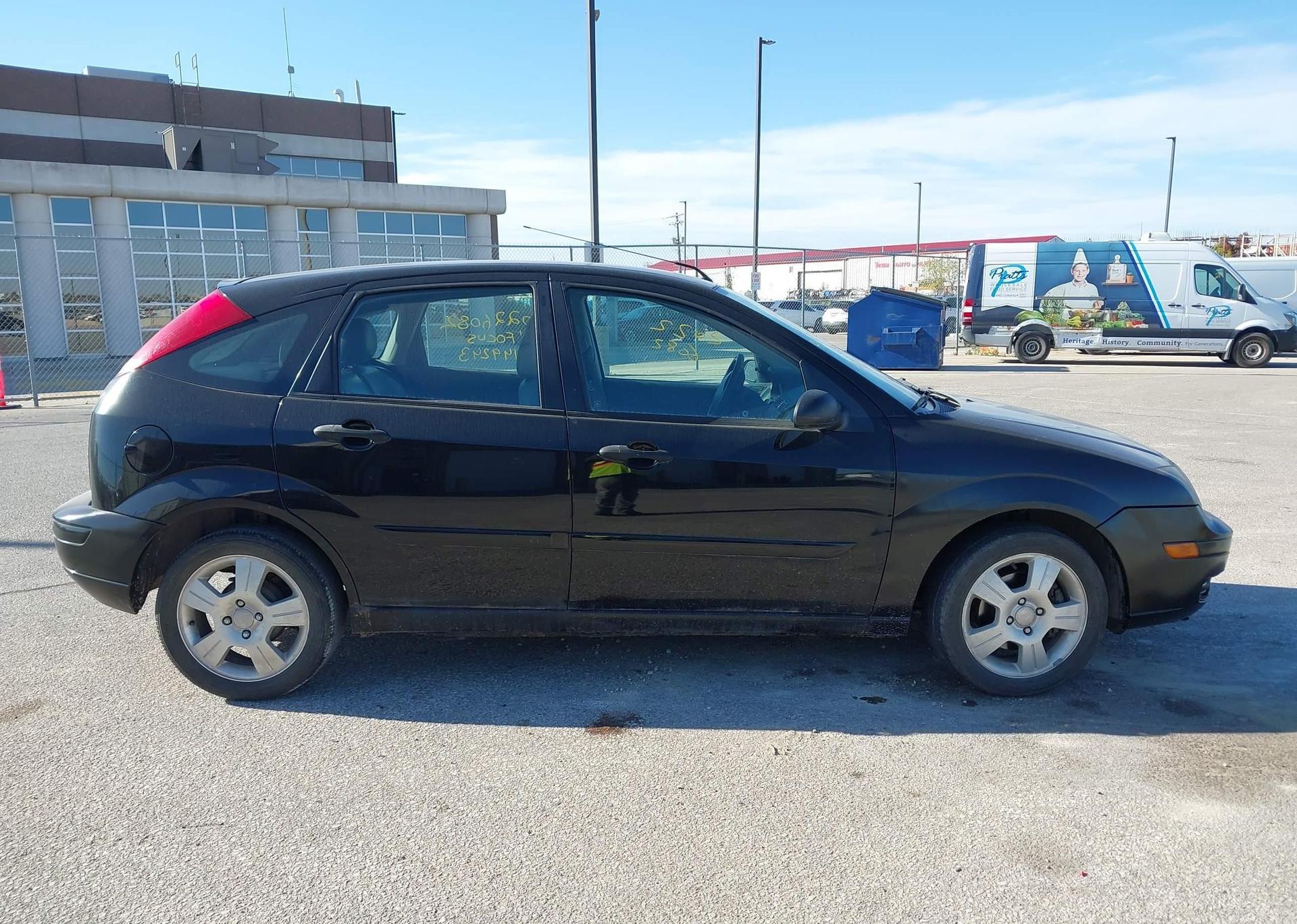 2005 FORD FOCUS ZX5