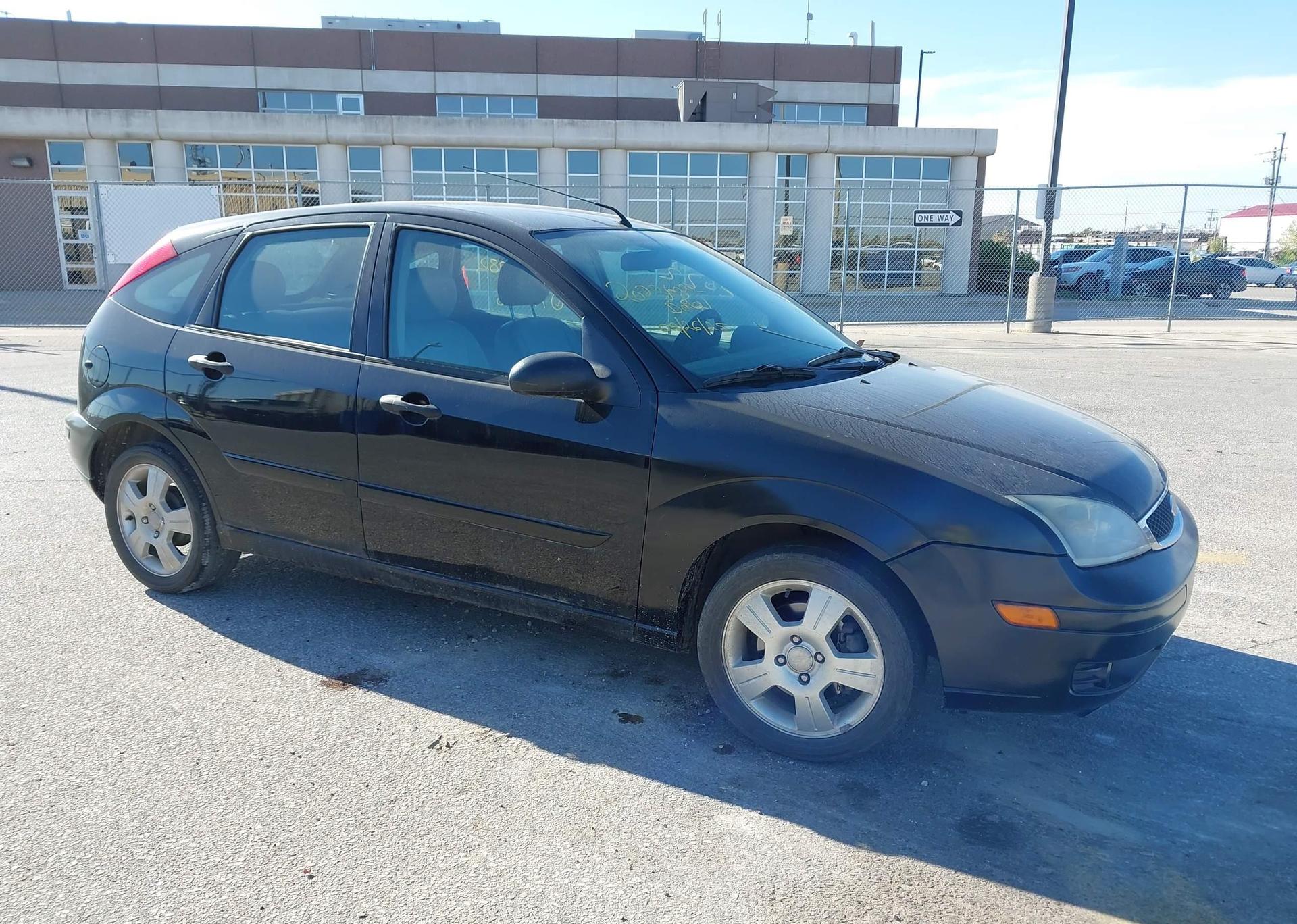 2005 FORD FOCUS ZX5
