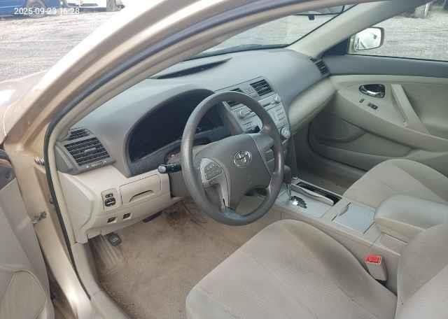 2010 TOYOTA CAMRY SE