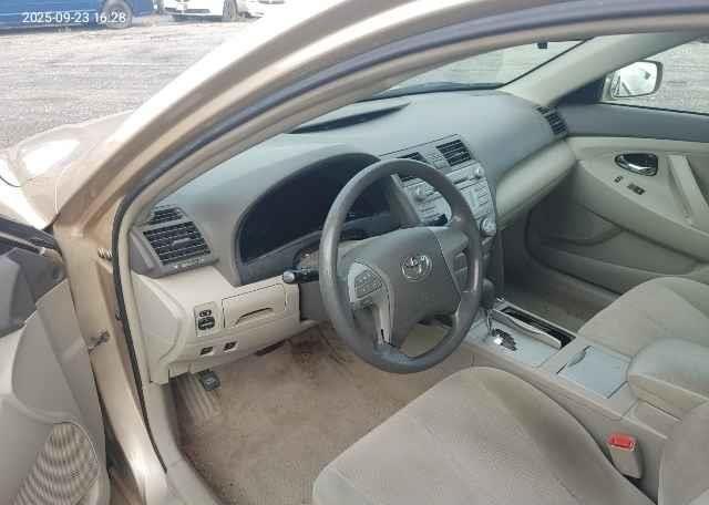 2010 TOYOTA CAMRY SE
