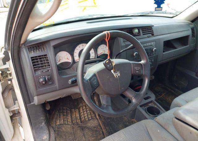2009 DODGE DAKOTA SXT