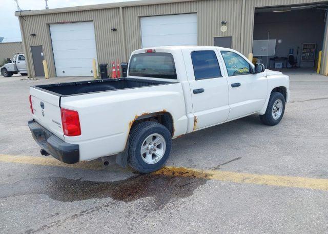 2009 DODGE DAKOTA SXT