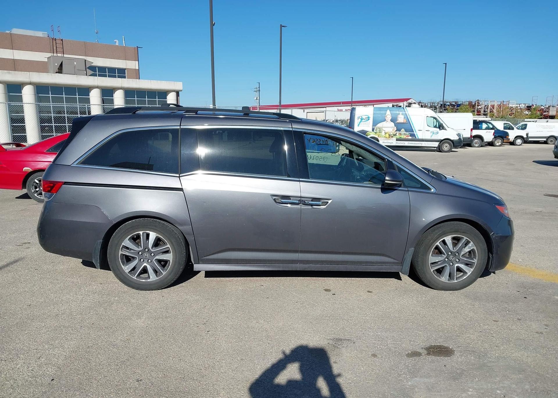 2014 HONDA ODYSSEY TOURING