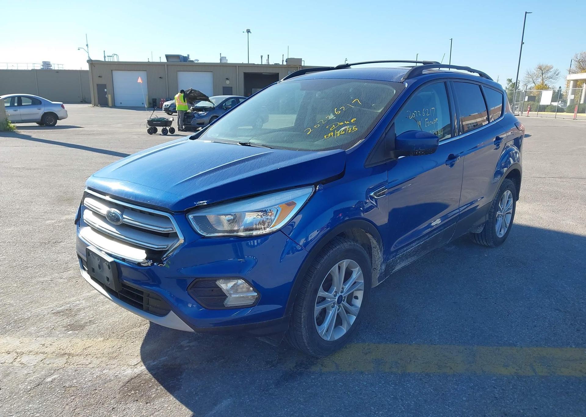 2019 FORD ESCAPE SE