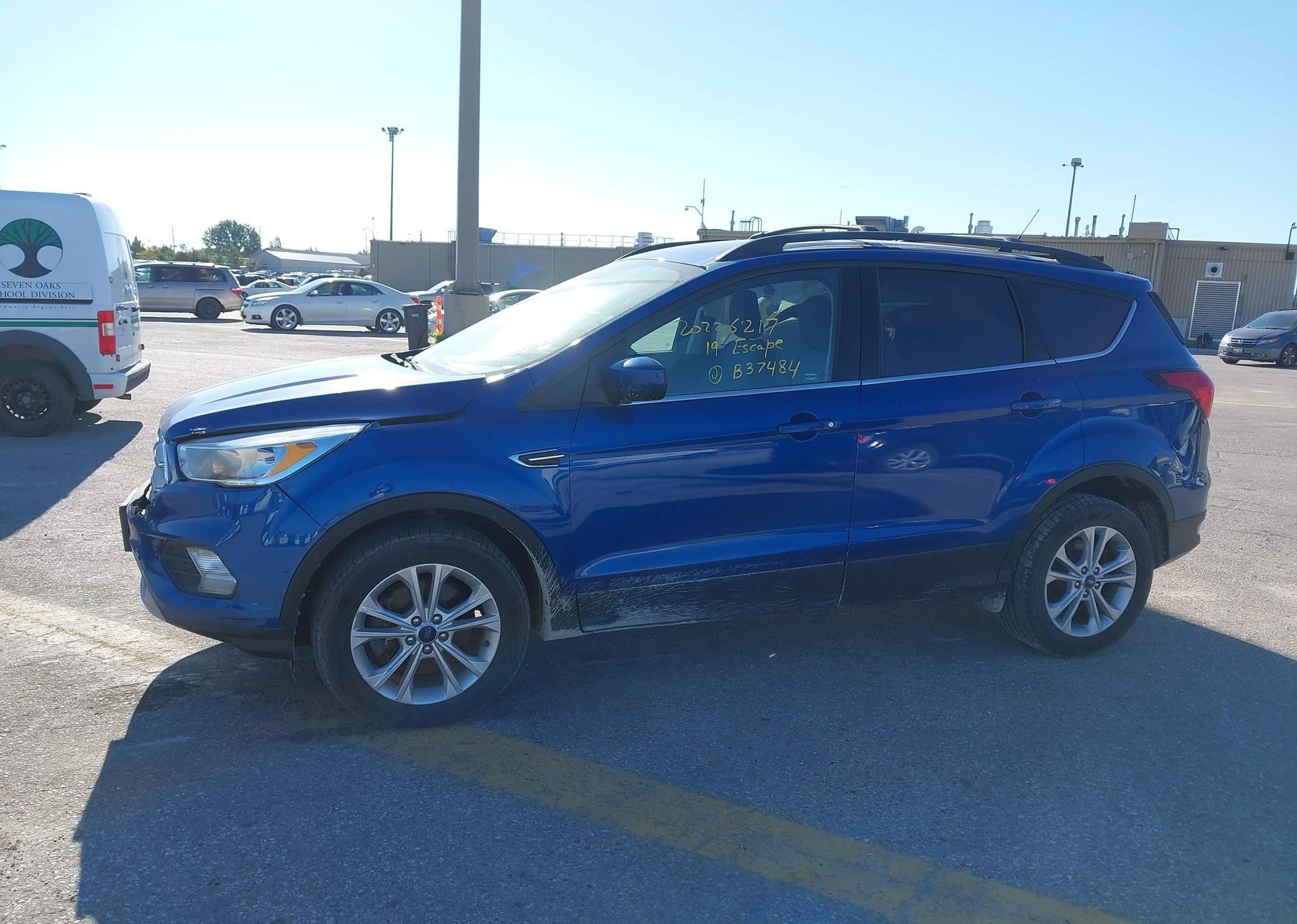 2019 FORD ESCAPE SE
